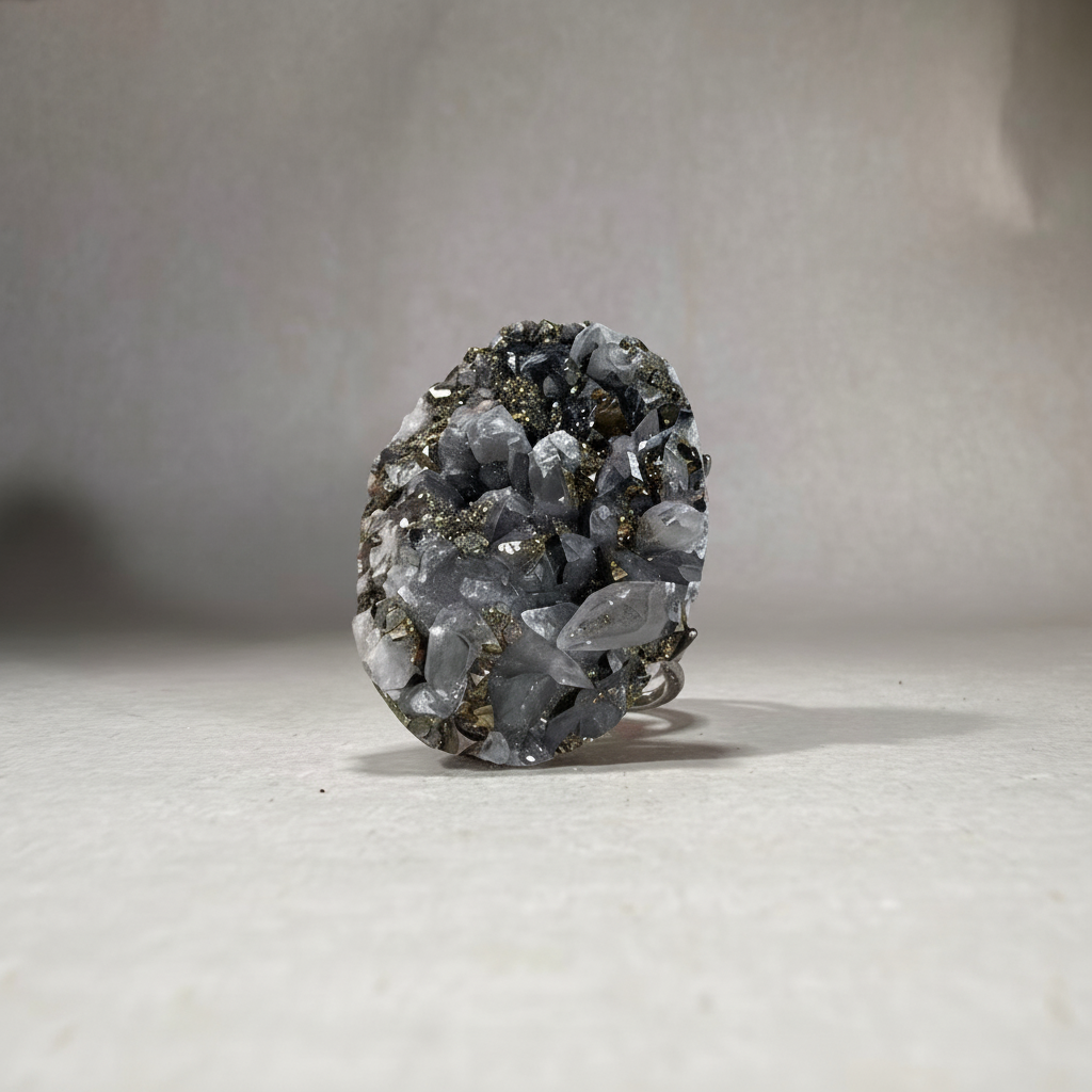 [A4017]Unique handmade crystal ring